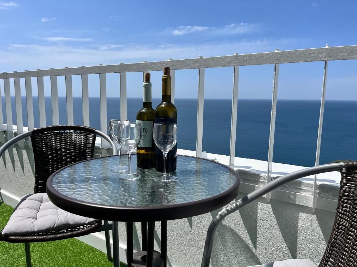 ססימברה Axenic Retreat - Panoramic Ocean View, Sleeps 4, Ensuite Bathroom, New Redesign מראה חיצוני תמונה