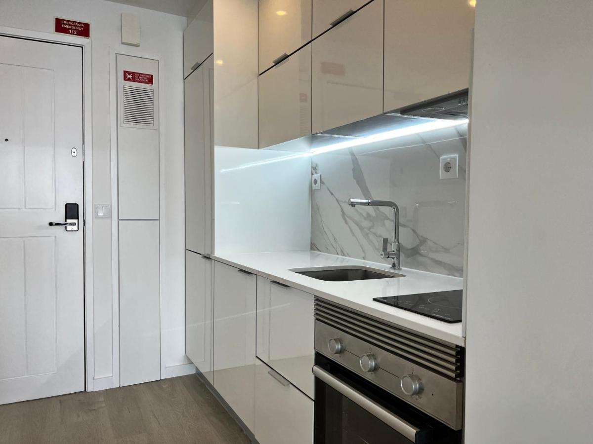 ססימברה Axenic Retreat - Panoramic Ocean View, Sleeps 4, Ensuite Bathroom, New Redesign מראה חיצוני תמונה